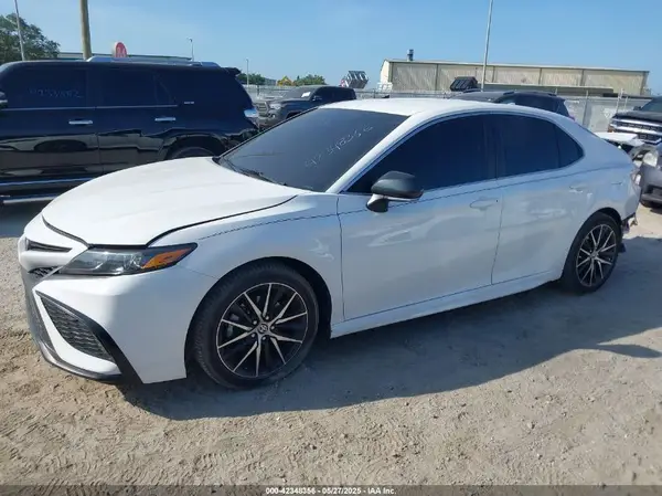 4T1G11AK2PU730363 2023 TOYOTA CAMRY - Image 2