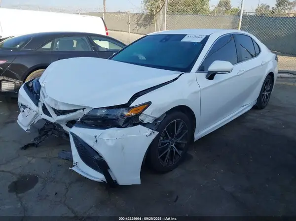4T1G11AK2PU742545 2023 TOYOTA CAMRY - Image 2