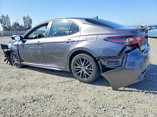 4T1G11AK2PU744490 2023 TOYOTA CAMRY - Image 2