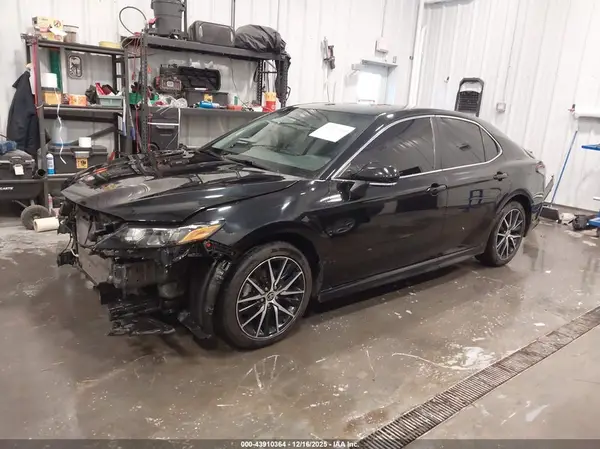 4T1G11AK2PU747177 2023 TOYOTA CAMRY - Image 2