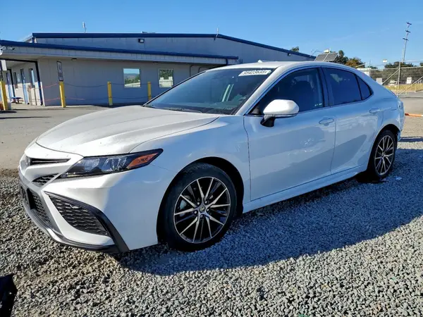 4T1G11AK2PU747549 2023 TOYOTA CAMRY - Image 1
