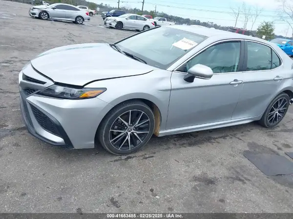4T1G11AK2PU748653 2023 TOYOTA CAMRY - Image 2