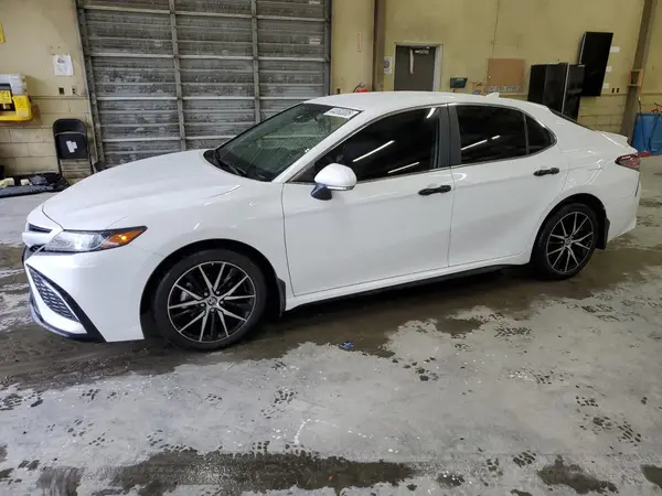 4T1G11AK2PU749401 2023 TOYOTA CAMRY - Image 1
