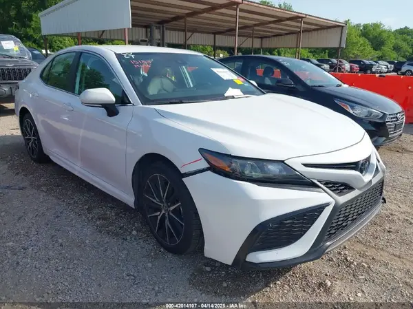 4T1G11AK2PU749916 2023 TOYOTA CAMRY - Image 1
