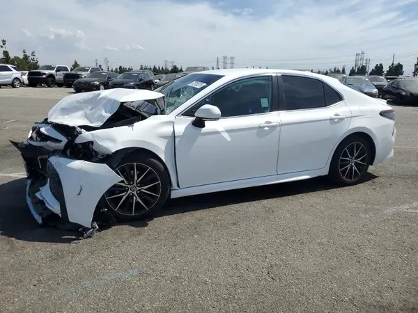 4T1G11AK2PU751018 2023 TOYOTA CAMRY - Image 1