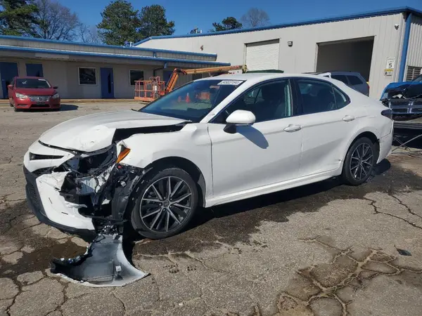 4T1G11AK2PU757787 2023 TOYOTA CAMRY - Image 1