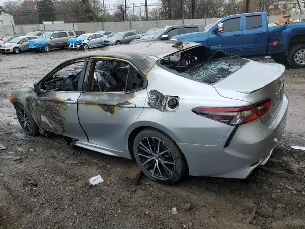 4T1G11AK2PU759068 2023 TOYOTA CAMRY - Image 2