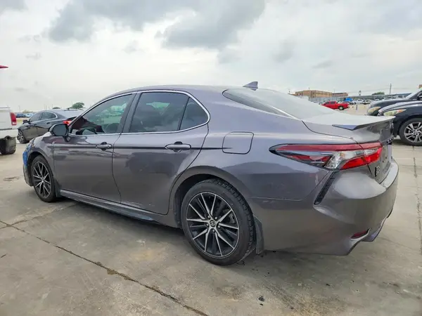 4T1G11AK2PU765162 2023 TOYOTA CAMRY - Image 2