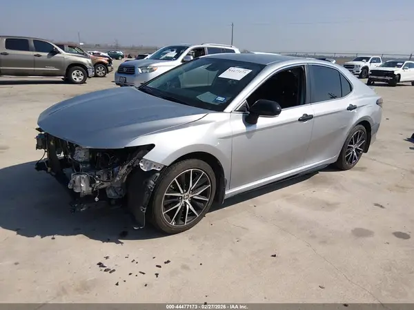 4T1G11AK2PU784052 2023 TOYOTA CAMRY - Image 2