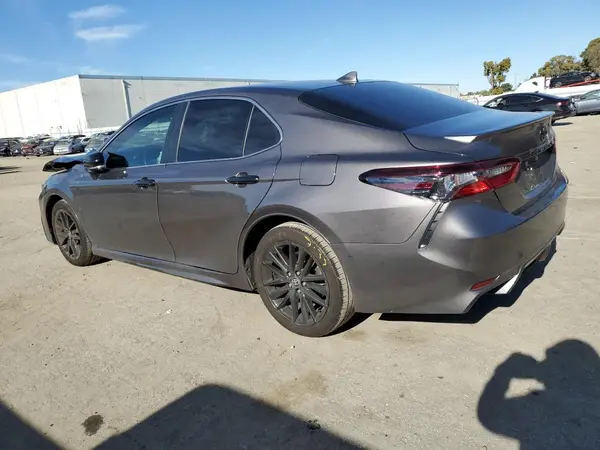 4T1G11AK2PU789865 2023 TOYOTA CAMRY - Image 2
