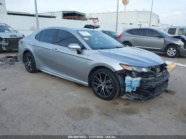 4T1G11AK2PU791258 2023 TOYOTA CAMRY - Image 1