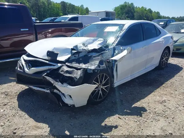 4T1G11AK2PU800962 2023 TOYOTA CAMRY - Image 2