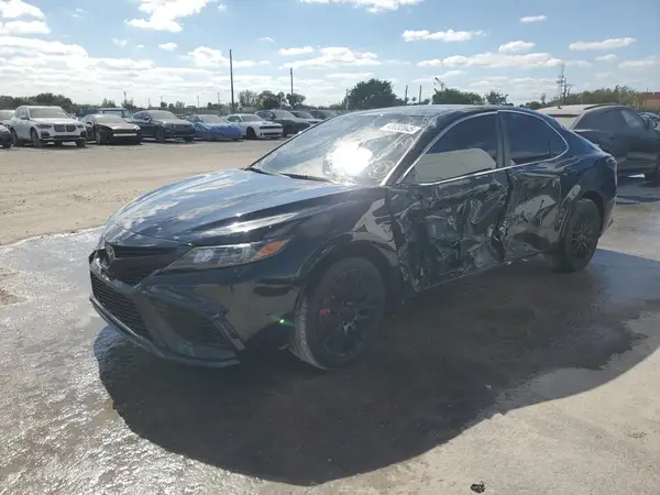 4T1G11AK2PU811735 2023 TOYOTA CAMRY - Image 1