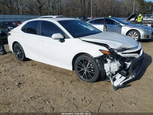 4T1G11AK2PU812447 2023 TOYOTA CAMRY - Image 1