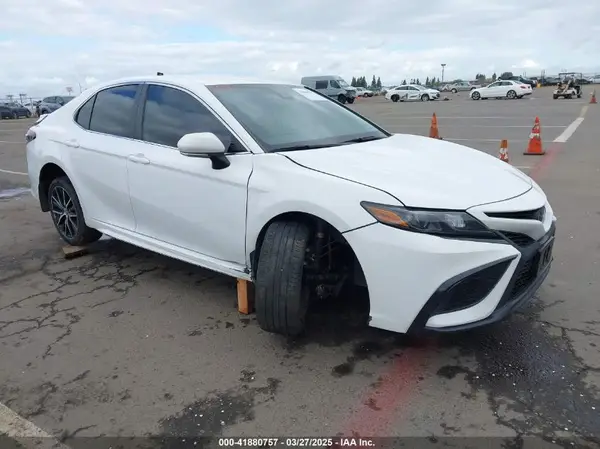 4T1G11AK2PU822122 2023 TOYOTA CAMRY - Image 1