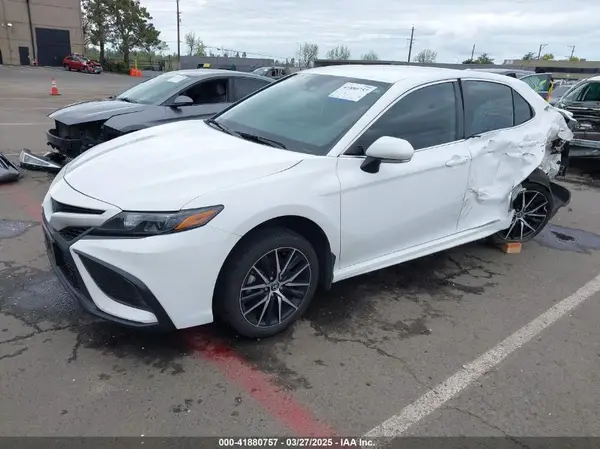 4T1G11AK2PU822122 2023 TOYOTA CAMRY - Image 2