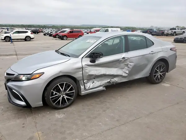 4T1G11AK2RU190497 2024 TOYOTA CAMRY - Image 1