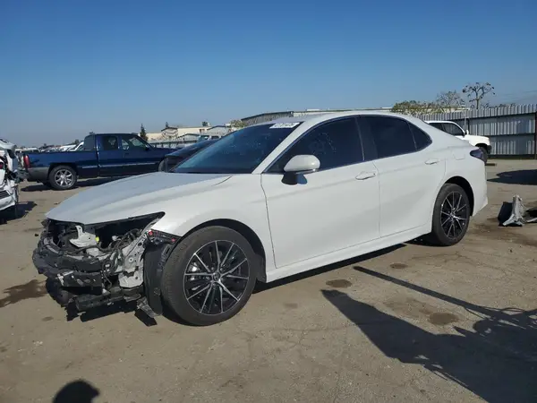4T1G11AK2RU202759 2024 TOYOTA CAMRY - Image 1