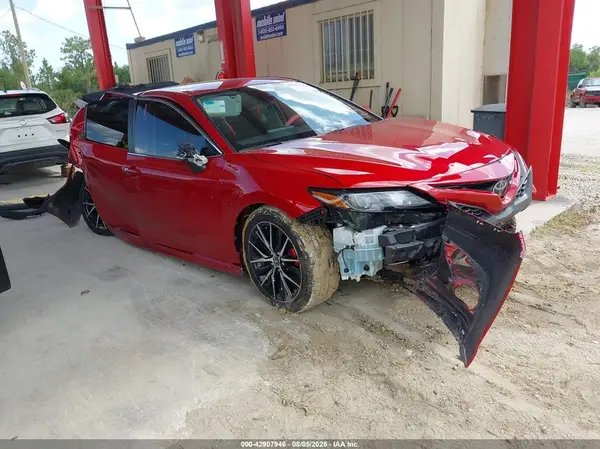 4T1G11AK2RU205600 2024 TOYOTA CAMRY - Image 1