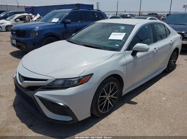 4T1G11AK2RU218783 2024 TOYOTA CAMRY - Image 2