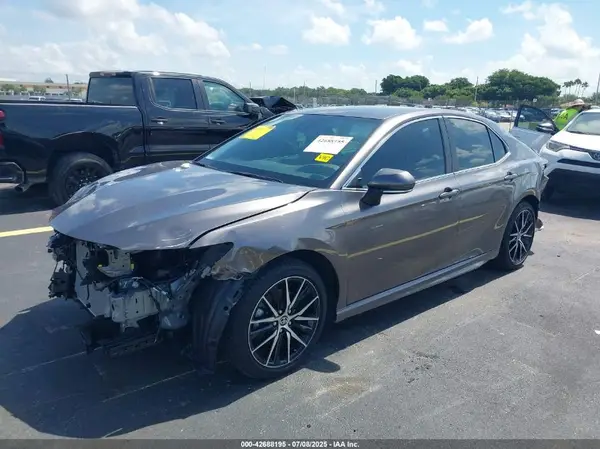 4T1G11AK2RU220081 2024 TOYOTA CAMRY - Image 2