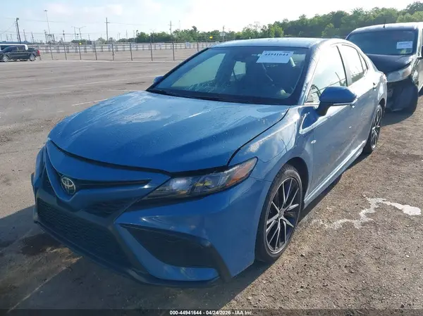 4T1G11AK2RU222266 2024 TOYOTA CAMRY - Image 2