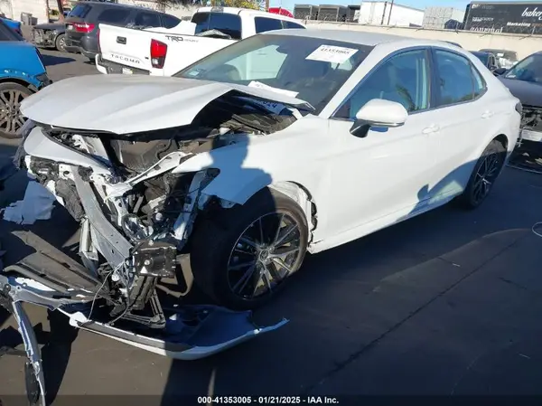 4T1G11AK2RU229315 2024 TOYOTA CAMRY - Image 2