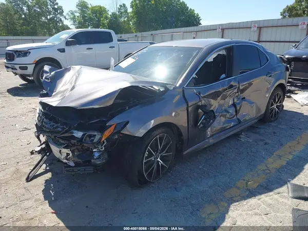4T1G11AK2RU233994 2024 TOYOTA CAMRY - Image 2