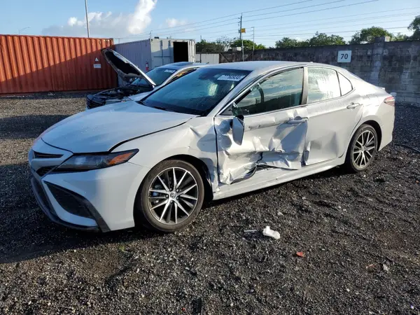 4T1G11AK2RU237396 2024 TOYOTA CAMRY - Image 1