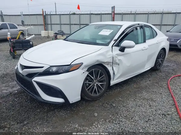 4T1G11AK2RU238113 2024 TOYOTA CAMRY - Image 2