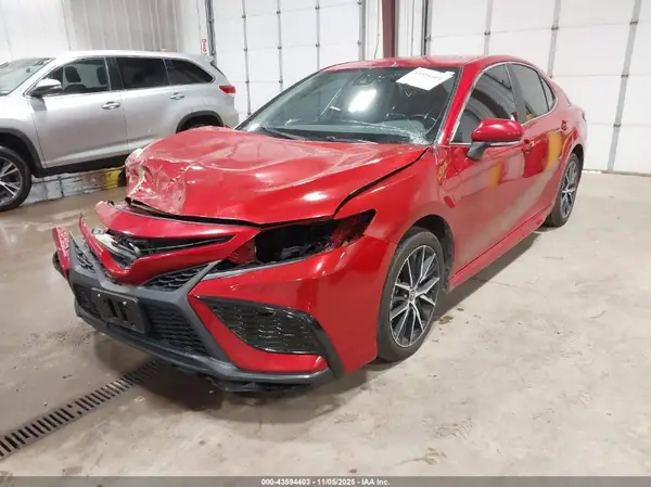 4T1G11AK2RU240072 2024 TOYOTA CAMRY - Image 2