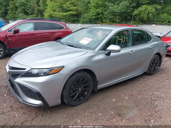 4T1G11AK2RU257700 2024 TOYOTA CAMRY - Image 2