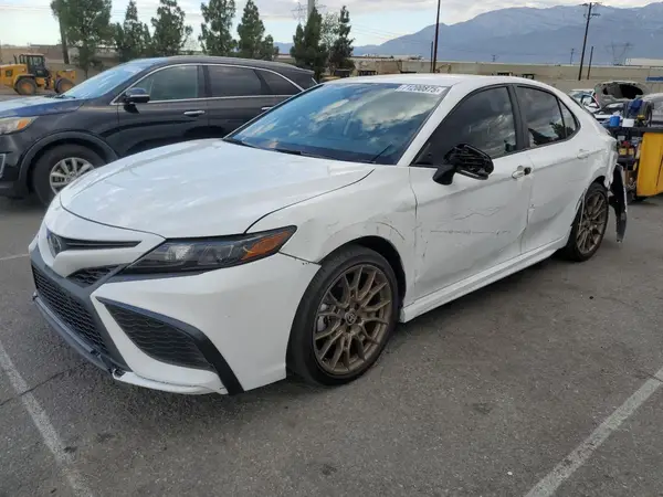 4T1G11AK2RU261276 2024 TOYOTA CAMRY - Image 1