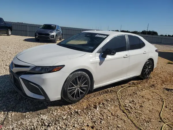 4T1G11AK2RU261570 2024 TOYOTA CAMRY - Image 1