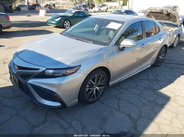 4T1G11AK2RU263254 2024 TOYOTA CAMRY - Image 2