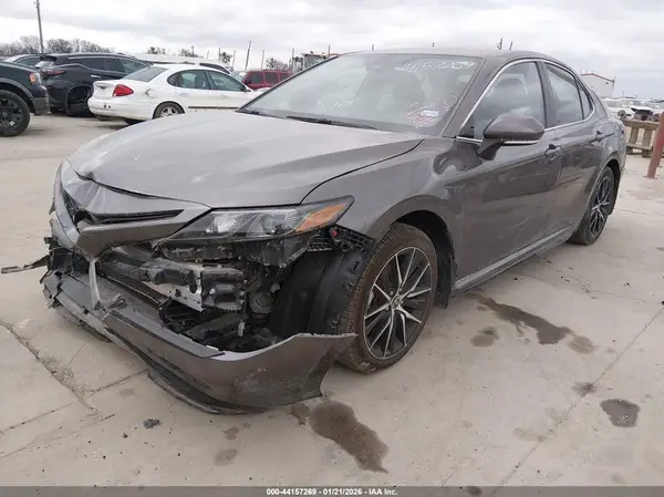 4T1G11AK2RU844320 2024 TOYOTA CAMRY - Image 2