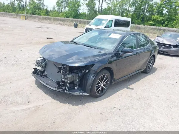 4T1G11AK2RU851378 2024 TOYOTA CAMRY - Image 2