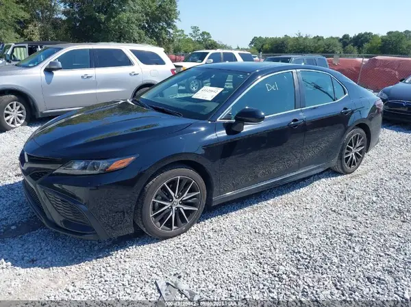 4T1G11AK2RU852661 2024 TOYOTA CAMRY - Image 2