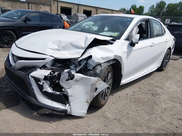 4T1G11AK2RU866396 2024 TOYOTA CAMRY - Image 2