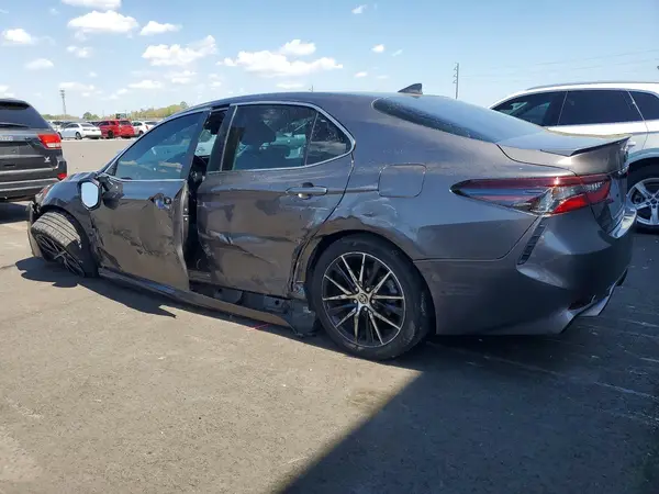 4T1G11AK2RU867029 2024 TOYOTA CAMRY - Image 2