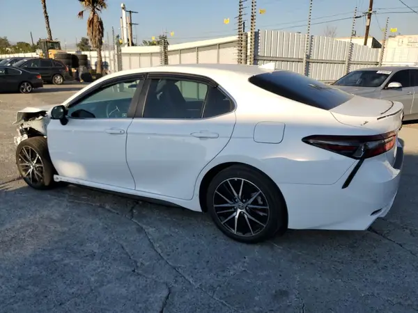 4T1G11AK2RU869248 2024 TOYOTA CAMRY - Image 2