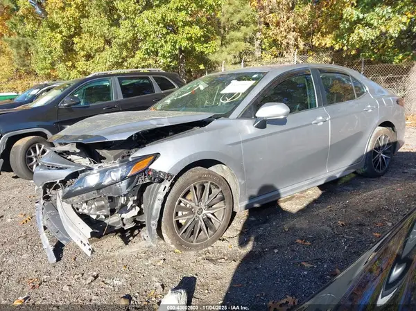 4T1G11AK2RU876121 2024 TOYOTA CAMRY - Image 2