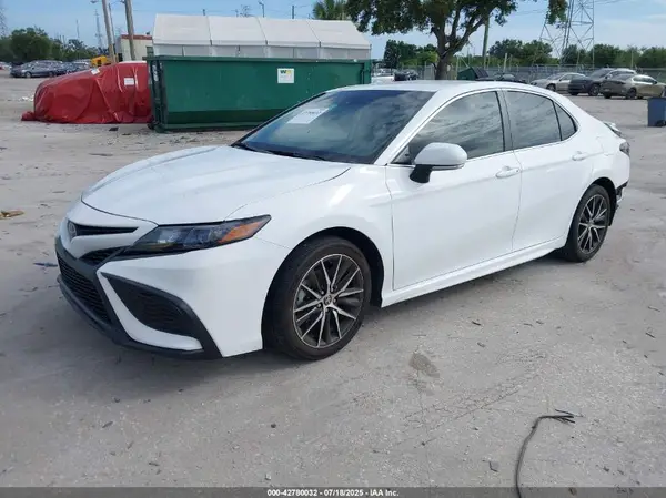 4T1G11AK2RU878998 2024 TOYOTA CAMRY - Image 2