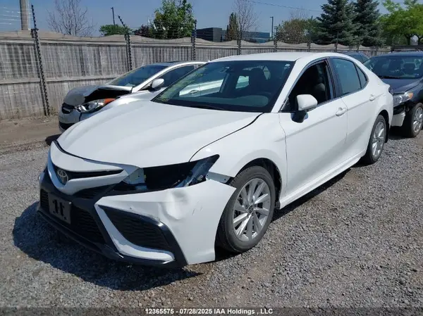 4T1G11AK2RU879813 2024 TOYOTA CAMRY - Image 2