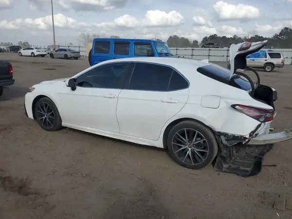 4T1G11AK2RU883022 2024 TOYOTA CAMRY - Image 2