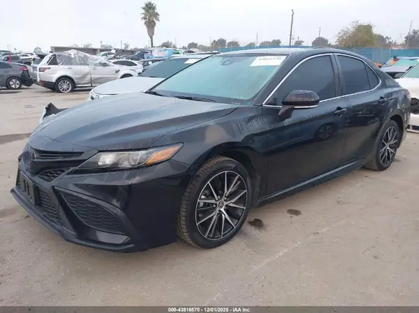 4T1G11AK2RU883280 2024 TOYOTA CAMRY - Image 2