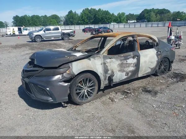 4T1G11AK2RU889354 2024 TOYOTA CAMRY - Image 2