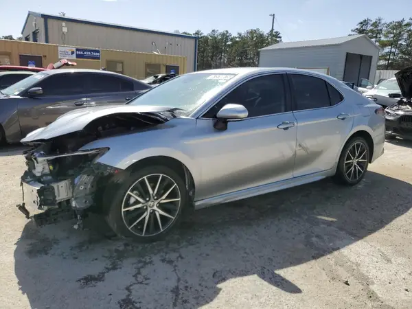 4T1G11AK2RU895736 2024 TOYOTA CAMRY - Image 1