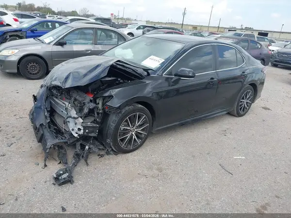 4T1G11AK2RU899379 2024 TOYOTA CAMRY - Image 2