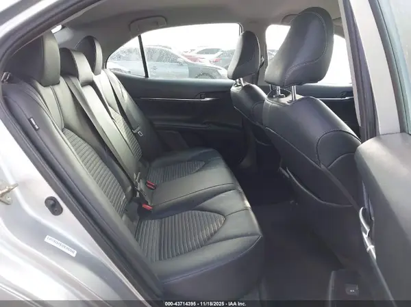 4T1G11AK3LU301100 2020 TOYOTA CAMRY - Image 8
